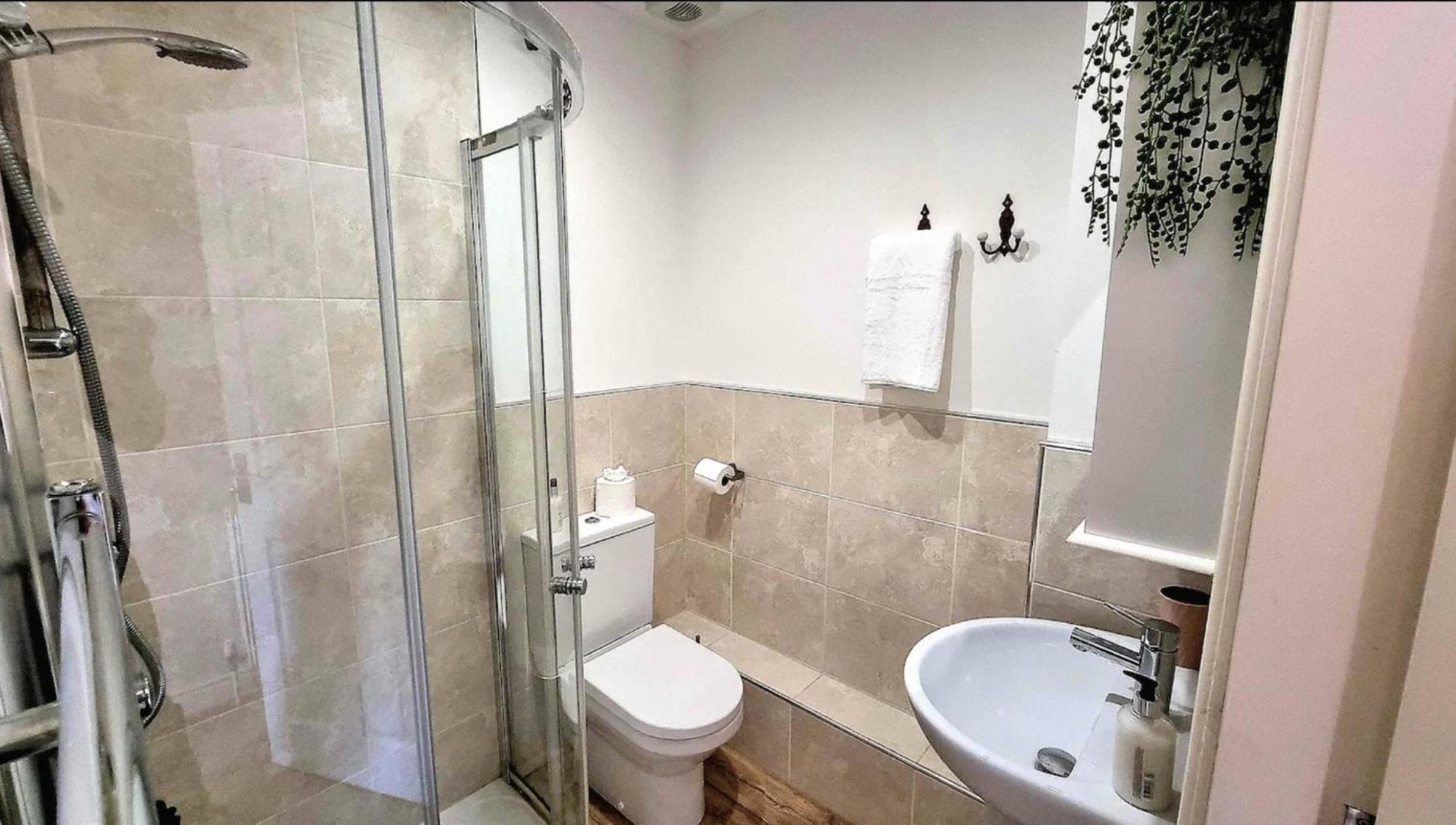 Top Floor Double En-Suite Br Apartment Central Matlock Matlock  Luaran gambar